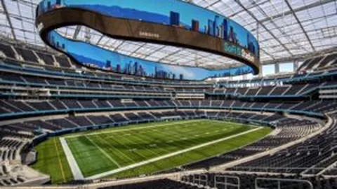 德国联邦议院选举提前举行：总台记者现场报道 5900万选民翘首以盼变革